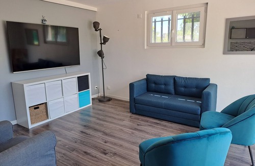 Pont-Saint-Esprit Apartment | Appartement 2 Chambres Dans Propriété au Calme Avec Grand Jardin