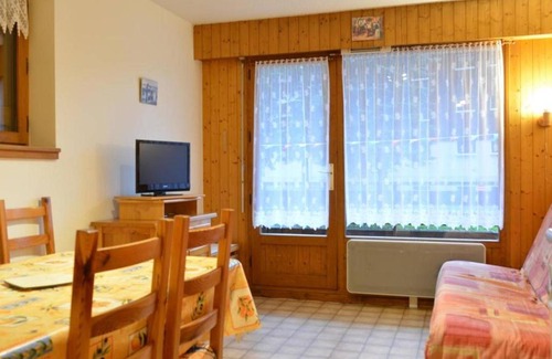 Le Chinaillon Apartment | Appartement 2 pièces cabine, 300m pistes/comm, mén. inclus, parking - FR-1-241-11