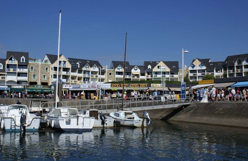 Arzon Apartment | Appartement 2 Pièces Avec Terrasse sur le Port du Crouesty à Louer Pour les Vacances