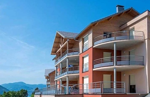 Chorges Apartment | Appartement 3 étoiles - Piscine - efbgib