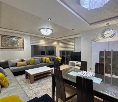 Ain Chock Apartment | Appartement 3 chambres moderne a californie Casablanca