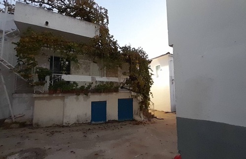 Foiniki Apartment | Appartement 30 Metres de la Mer.au Centre de Village de Finicounda