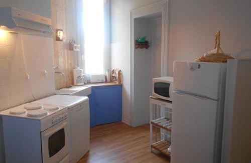 Cauterets Apartment | Appartement 5 pièces, 9 pers, balcon sud, proche centre et télécabine, options confort. - FR-1-401-96