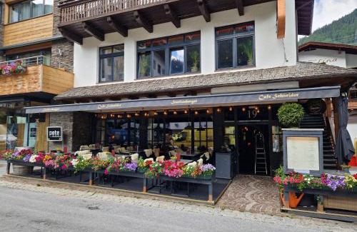 Sankt Anton am Arlberg Apartment | Appartements Cafe Schneider