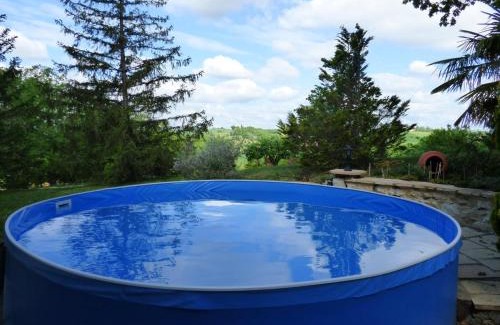 Montpezat-de-Quercy Apartment | Appartement avec piscine à Montpezat-de-Quercy 40 m²