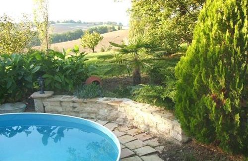 Montpezat-de-Quercy Apartment | Appartement avec piscine à Montpezat-de-Quercy 40 m²