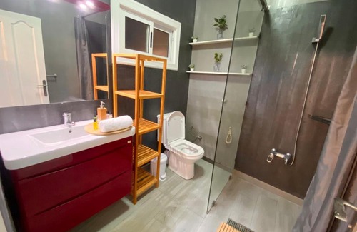 Al Hoceima Apartment | Appartement avec Terasse JACCUZI BARBECUE NETFLIX VUE SUR MER TOTALEMENT GRATUIT sans supplément