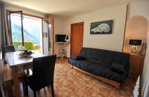 Champagny-en-Vanoise Apartment | Appartement confortable a Champagny en Vanoise vue montagne 42 m²