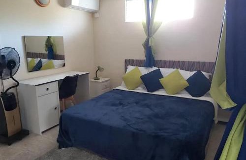 Le Robert Apartment | Appartement confortable avec vue sur la mer