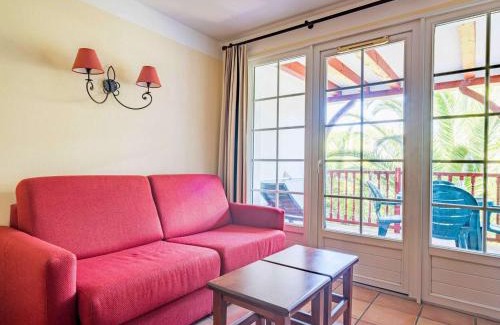 Ciboure Apartment | Appartement Coquet avec Piscine et Balcon à Ciboure, Proche Golf de la Nivelle - FR-1-4-480