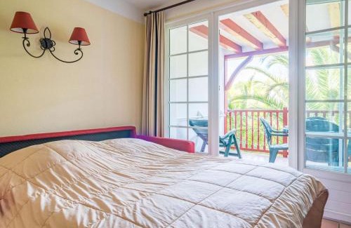 Ciboure Apartment | Appartement Coquet avec Piscine et Balcon à Ciboure, Proche Golf de la Nivelle - FR-1-4-480