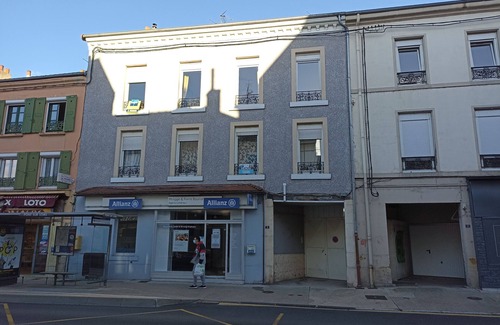 Le Coteau Apartment | Appartement Cosy Situé Dans la Loire, à 1H de Lyon, Clermont-ferrand et Vichy