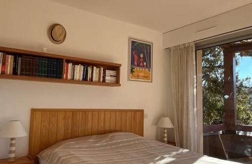 Le Lavandou Apartment | Appartement de Charme à Saint-Clair : Terrasse, Proche Plage et Commodités - FR-1-677-44
