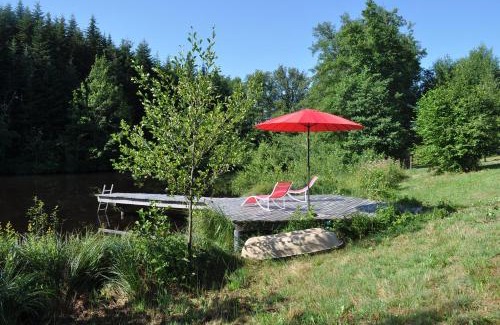 Faucogney-et-la-Mer Apartment | Appartement Douglasie dans une ferme avec étang privé dans la région des mille étangs, Faucogney-et-La-Mer