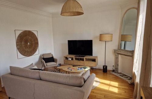 Enghien-les-Bains Apartment | Appartement Enghien-les-bains