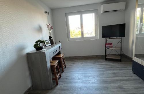 Mandelieu-La-Napoule Apartment | Appartement fonctionnel