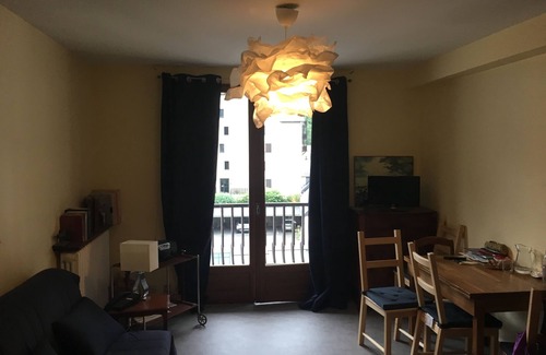 Bagneres-de-Luchon Apartment | Appartement Tout Équipé au Coeur de Luchon