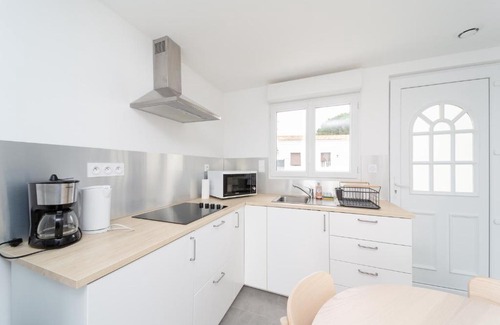 Braud-et-Saint-Louis Apartment | Appartement "Jacinthe d'eau" par Chelona'Loc - 2 chambres - parking
