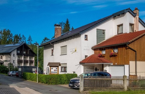 Bad Alexandersbad Apartment | Appartement im 2. Obergeschoss mit buchbarer Verpflegung