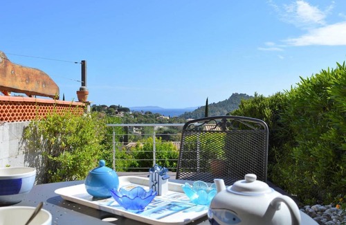 Cavaliere Apartment | Appartement Le Lavandou, 1 pièce, 4 personnes - FR-1-251-68