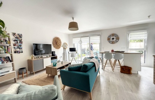 Lion-sur-Mer Apartment | Appartement Lumineux et Spacieux, de Plain Pied Avec Jardin, Terrasse et Parking