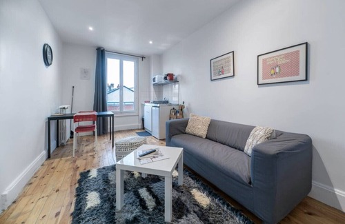 Cœur de Ville Apartment | Appartement Lumineux en Centre Ville Avec Parking