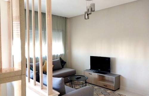 Deroua Apartment | Appartement Moderne Proche Aéroport Mohamed 5