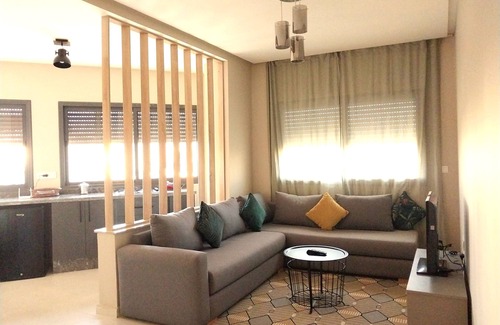 Deroua Apartment | Appartement Moderne Proche Aéroport Mohamed 5
