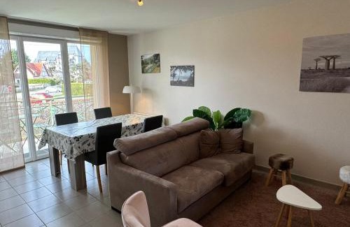 Cabourg Apartment | Appartement Moderne près de la Plage et du Centre - 2 Chambres, Balcon, Parking, Animaux Acceptés - FR-1-487-363