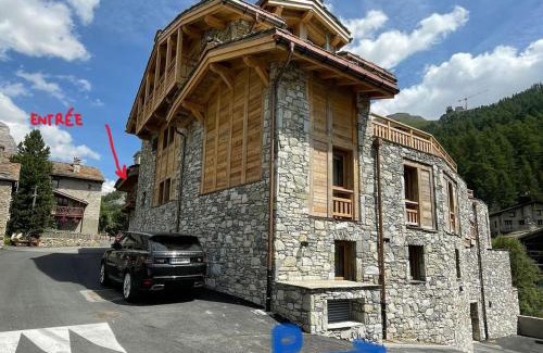 Le Fornet Apartment | Appartement neuf avec cheminée, proche pistes, Val d'Isère - FR-1-567-102