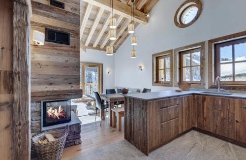 Le Fornet Apartment | Appartement neuf avec cheminée, proche pistes, Val d'Isère - FR-1-567-102