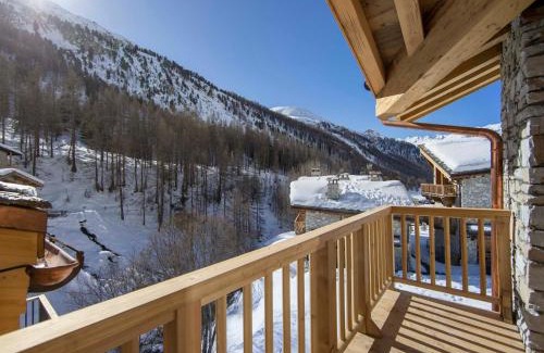 Le Fornet Apartment | Appartement neuf avec cheminée, proche pistes, Val d'Isère - FR-1-567-102