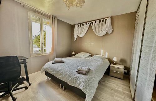 Courseulles-sur-Mer Apartment | Appartement près du port centre et plage - Vue mer