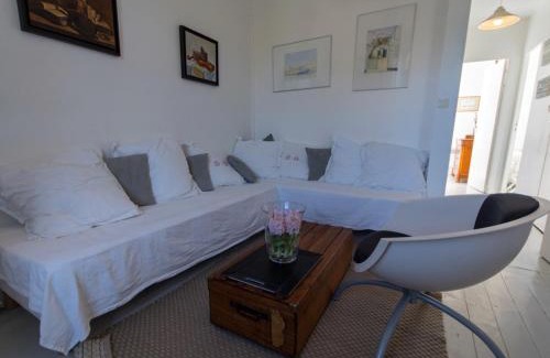 Le Palais Apartment | Appartement rénové avec vue sur mer au Palais - FR-1-418-80