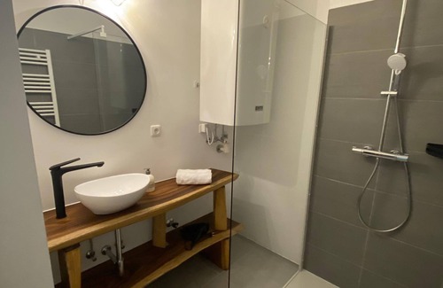Patergassen Apartment | Appartement Rosa - Appartement/fewo, Dusche, WC, 2 Schlafräume