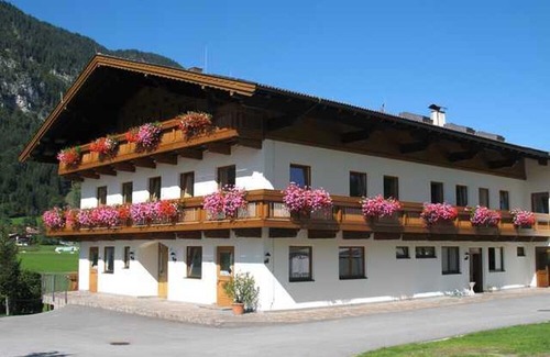 Kramsach Apartment | Appartement Seehof Top 10 - Camping & Appartements Seehof