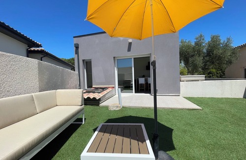 Bessan Apartment | Appartement Souplex Jardin à 15 Minutes des Plages du Cap Dagde