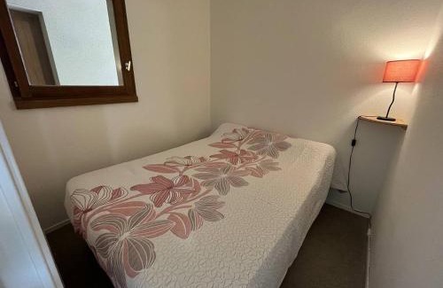 Saint-Jean-de-Monts Apartment | Appartement T2 à St Jean de Monts avec balcon et parking privé - FR-1-324A-67