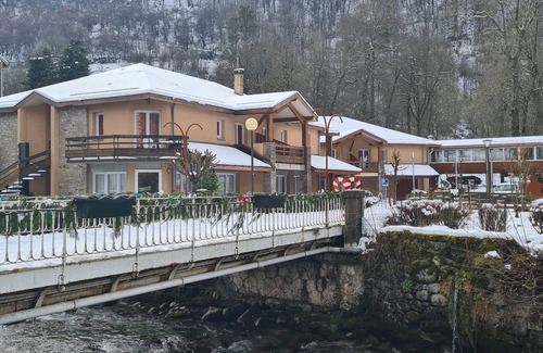 Aulus-les-Bains Apartment | Appartement T2 Le Porteur de Glace Dans Résidence du Grand Hôtel