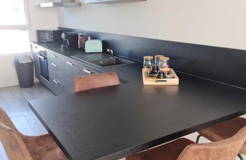 Lugrin Apartment | Appartement T2 vue sur le lac Léman et montagnes