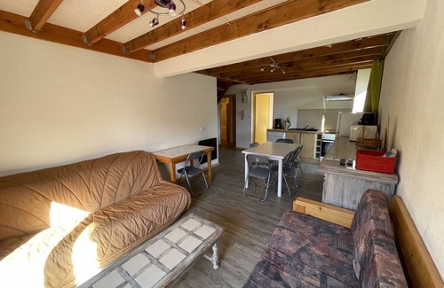 Laveissiere Apartment | Appartement T3 résidence porte du Sud