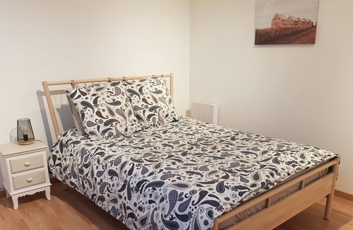 Issoire Apartment | Appartement très calme au RDC Le stade