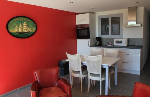 Saint-Quay-Portrieux Apartment | Appartement Vue Mer Au Jardin De La Comtesse