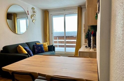 Le Pleynet Apartment | Appartement vue panoramique au pied des pistes