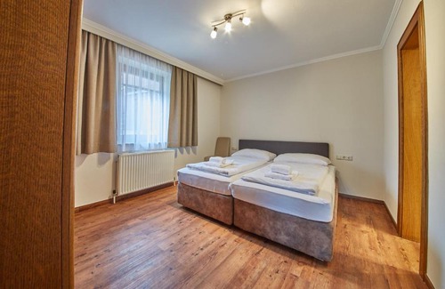 Wiesern Apartment | Appartements Julia by HolidayFlats24