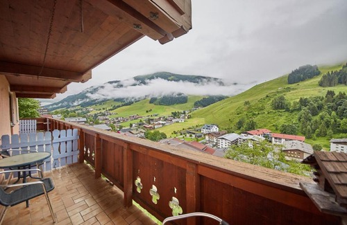 Wiesern Apartment | Appartements Julia by HolidayFlats24