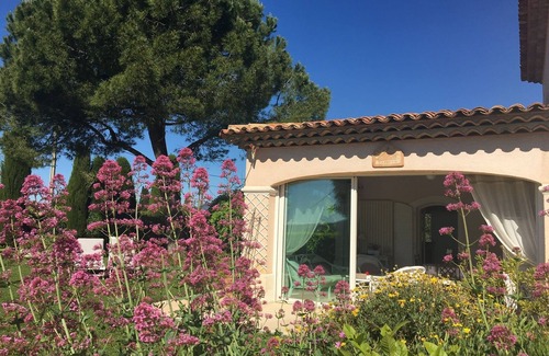 Le Plan-de-Grasse Apartment | Appartment of charm in a villa of standing with swimming pool