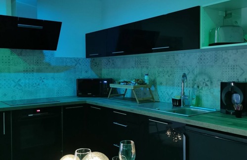 Mezy-sur-Seine Apartment | Appartment with jacuzzi - Mezy-Sur-Seine
