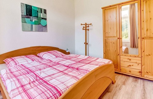 Grunhainichen Villa | Appealing Villa with Garden in Borstendorf Germany