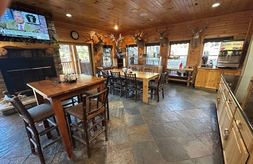 Krakow Cabin | Apple Creek Whitetails Lodge